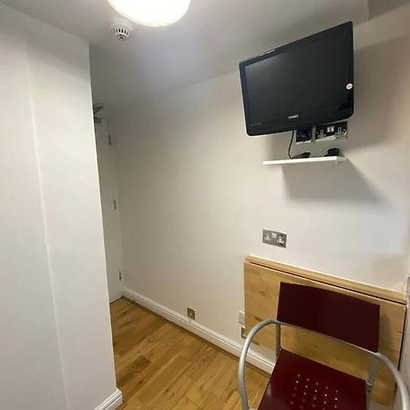 F14- Single Studio Shared Shower/Toilet Near Paddington Londýn Exteriér fotografie